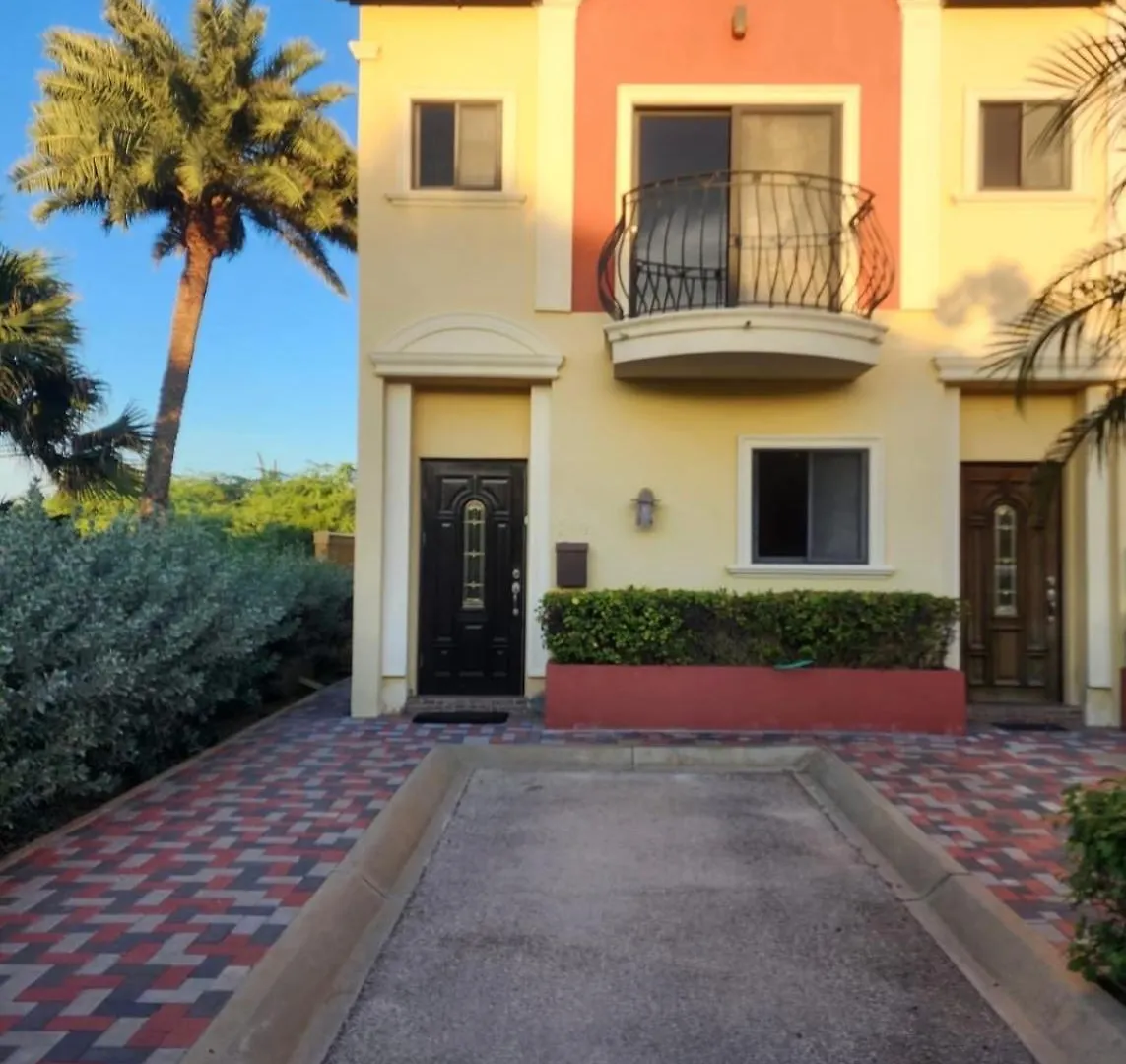 Сasa de vacaciones Condominio Gold Coast 2Br 3Bth Palm Beach